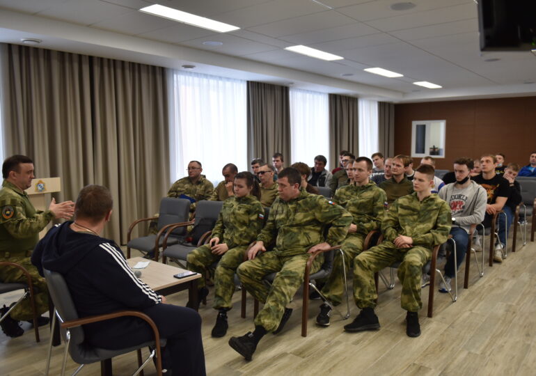 В Курске состоялись учебно-методические сборы руководителей и инструкторов военно-патриотических клубов